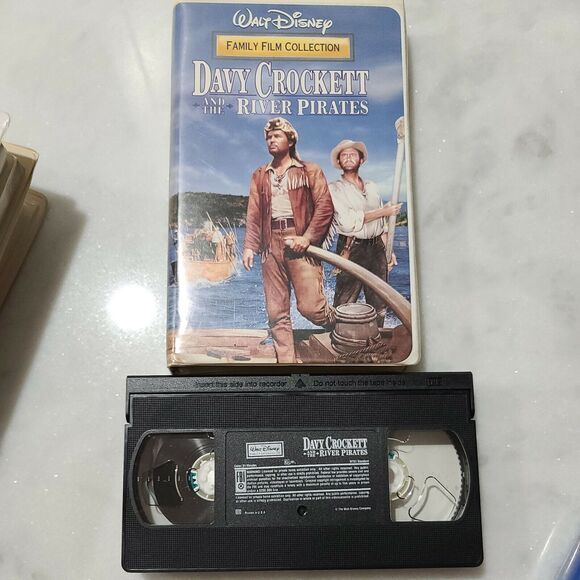 Walt Disney Lot of 4 VHS Videos 101 Dalmation, the Aristocrats, Davy Crockett, - Picture 5 of 6
